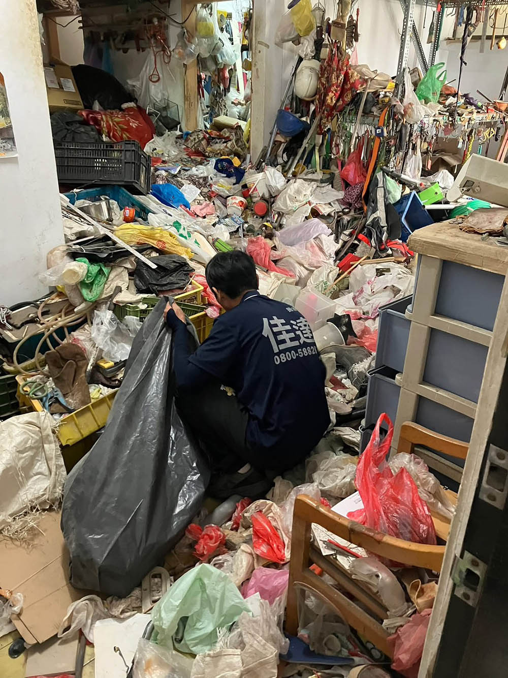 大里區公寓租客退租廢棄物清運處理2