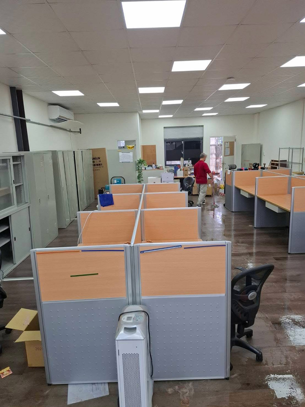 北屯區公司辦公室設備遷移5