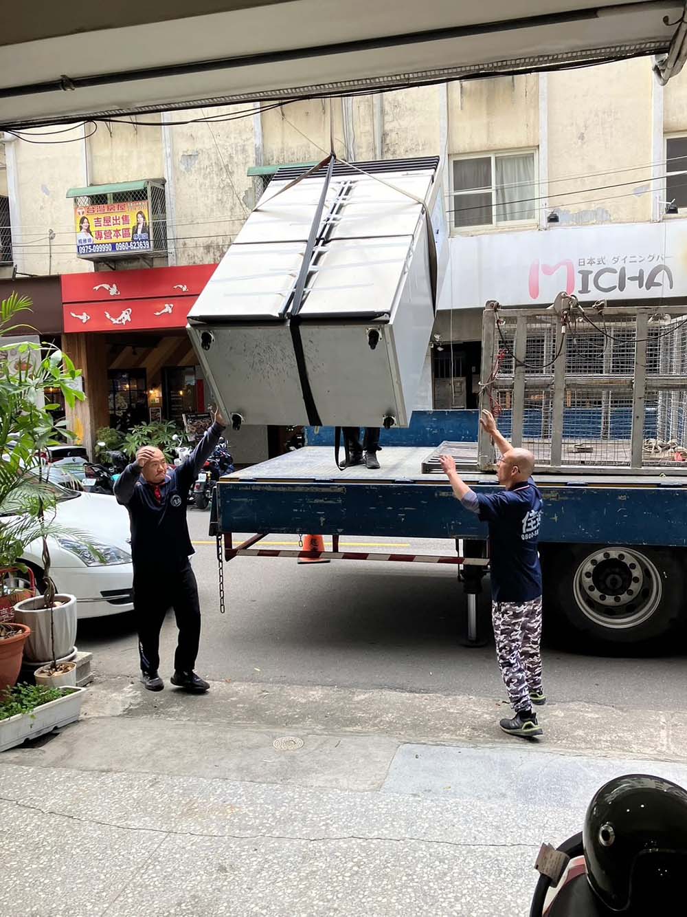 西區商家門市設備遷移3