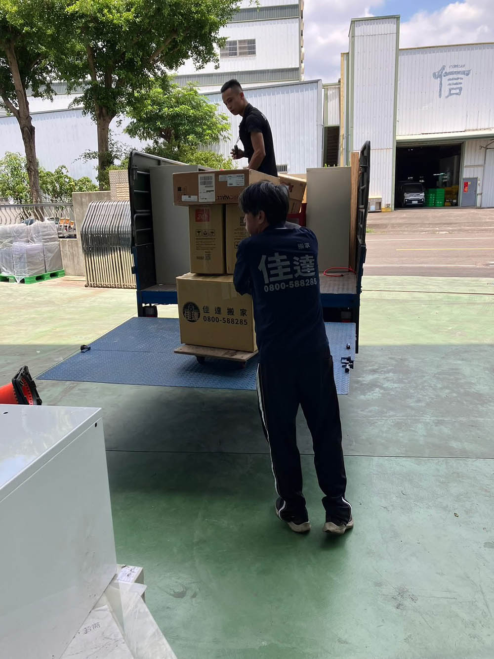 大里區公司工廠搬遷14